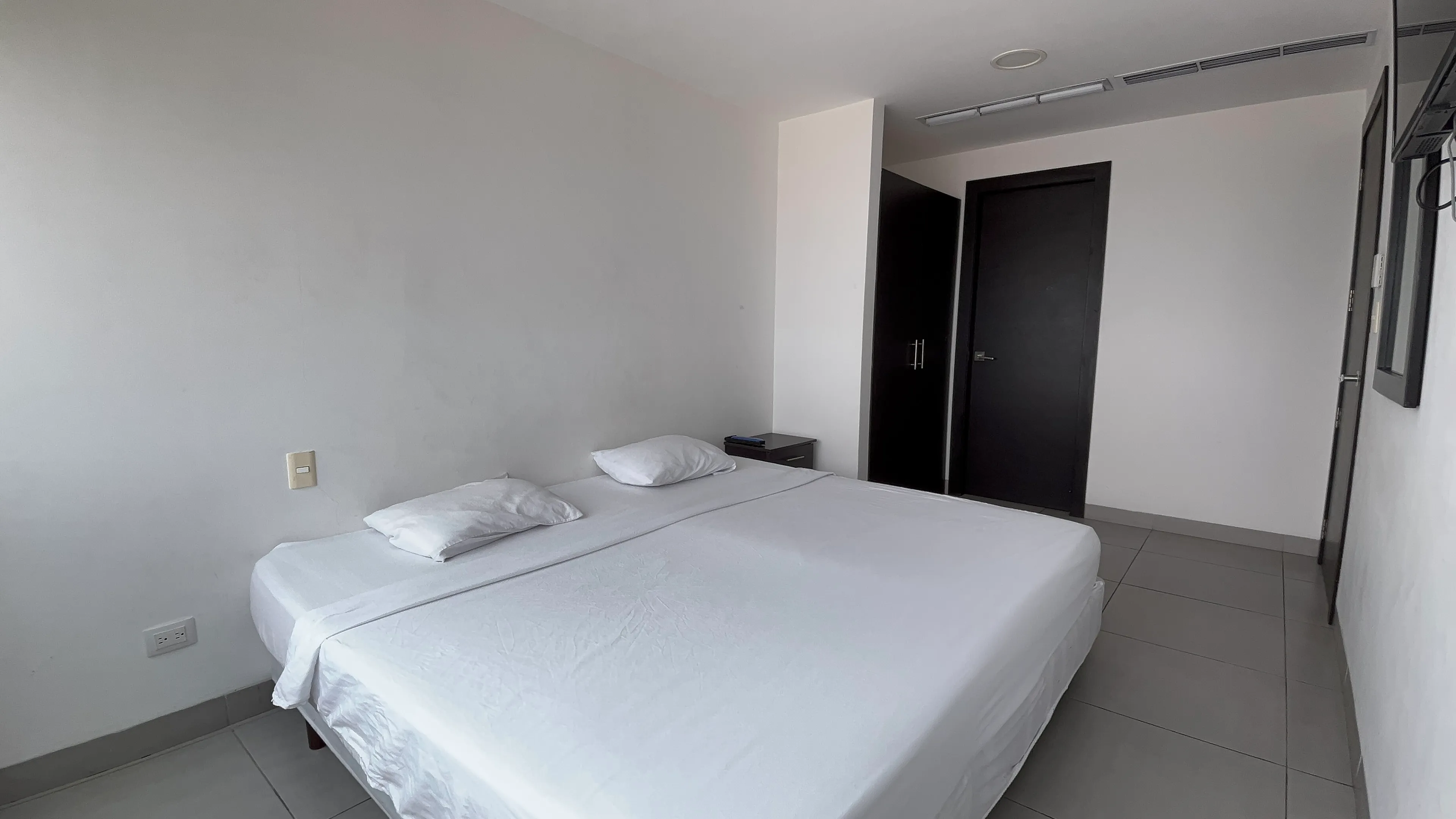 Dormitorio con salida al baño 
