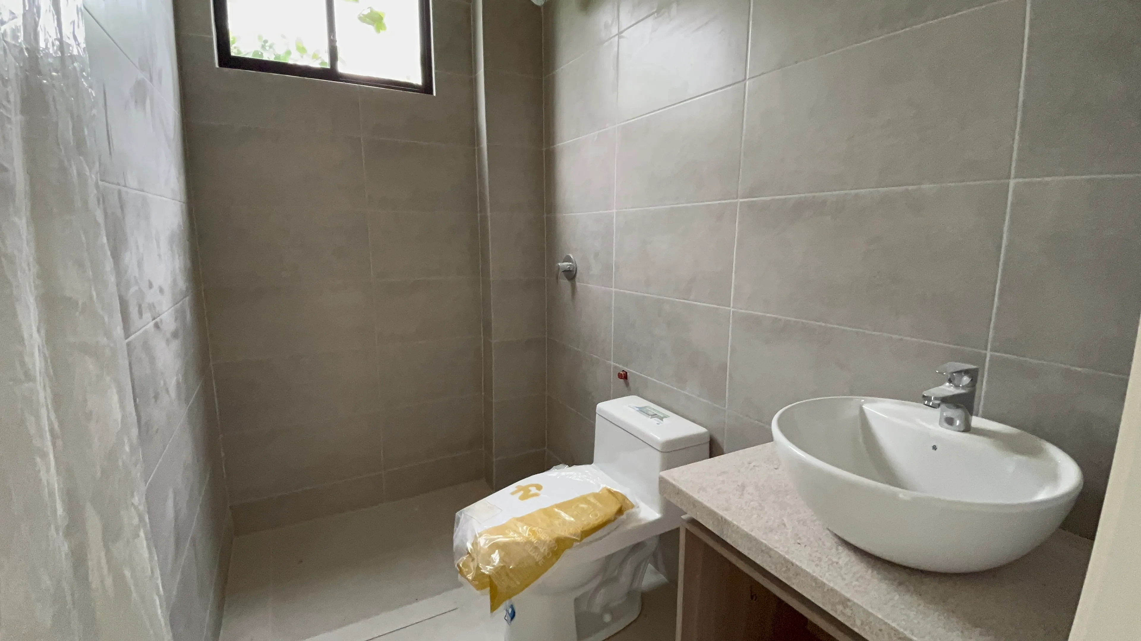 CASA 3 DORMITORIOS EN URBANIZACIÒN LA COSTA SAMBORONDÒN  - 9